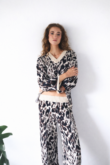 PANTALON TEJIDO LEOPARDO CAFE
