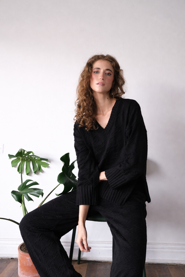 PANTALON TEJIDO RAYOS - NEGRO