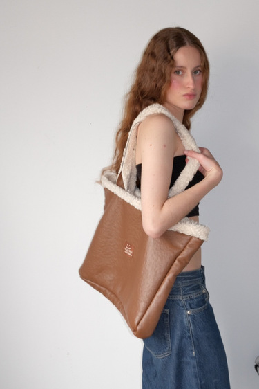 TOTE BAG - SHERPA CHOCOLATE