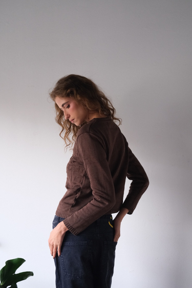 CAMISETA TEJIDA MORE LOVE - CHOCOLATE